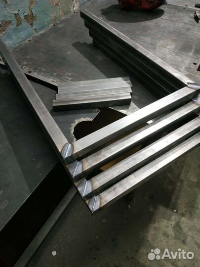 Стойки для акустики по идивидуальным размерам