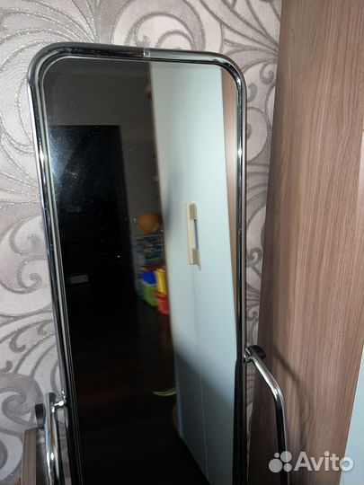 Зеркало хромированное 154 см