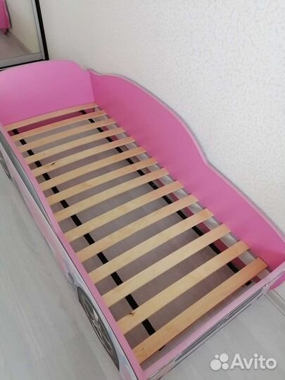 Детская кровать машина для девочки