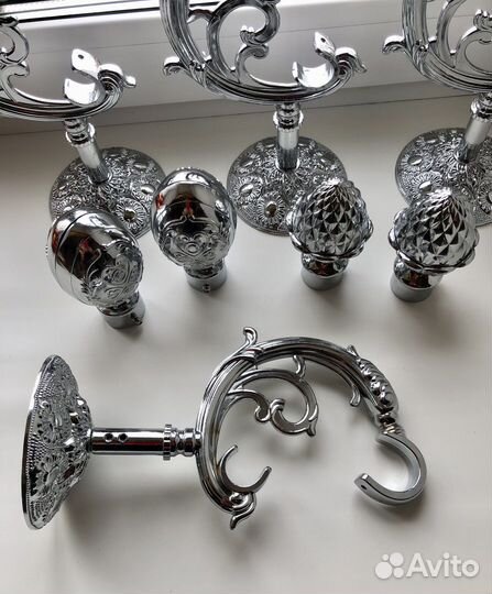 Кронштейны для гардин