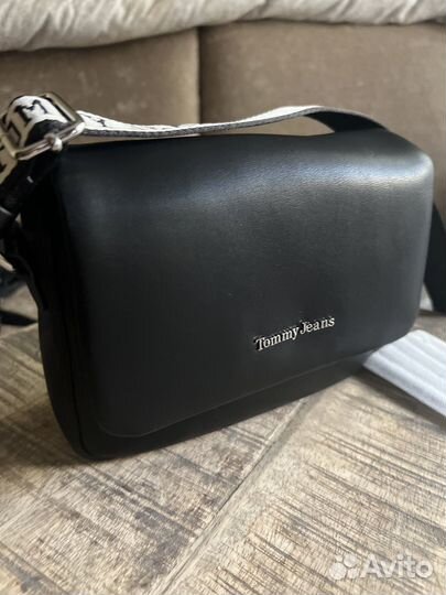 Сумка женская кроссбоди Tommy Jeans новая