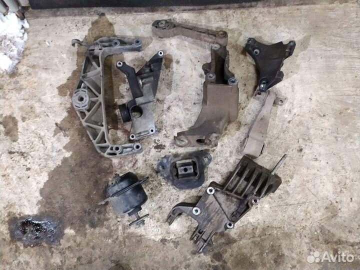 Кронштейн Сааб 9.5