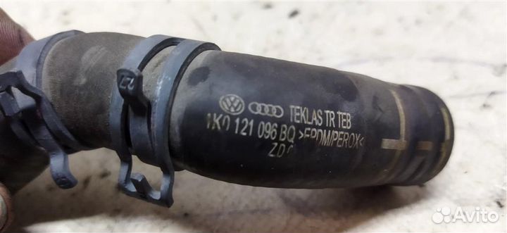 Шланг системы охлаждения VW Passat (B7) 2011-2015