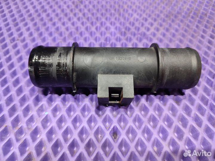 Патрубок системы охлаждения Nissan Dualis