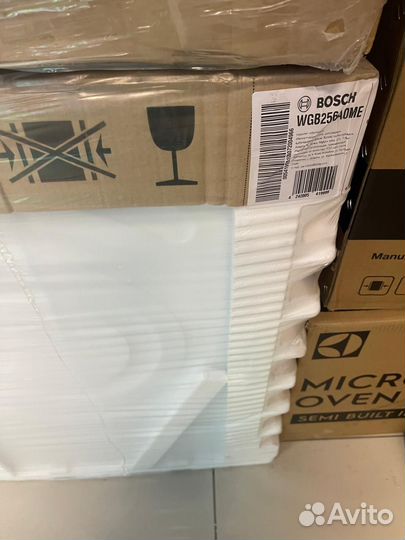 Стиральная машина Bosch WGB256A0ME