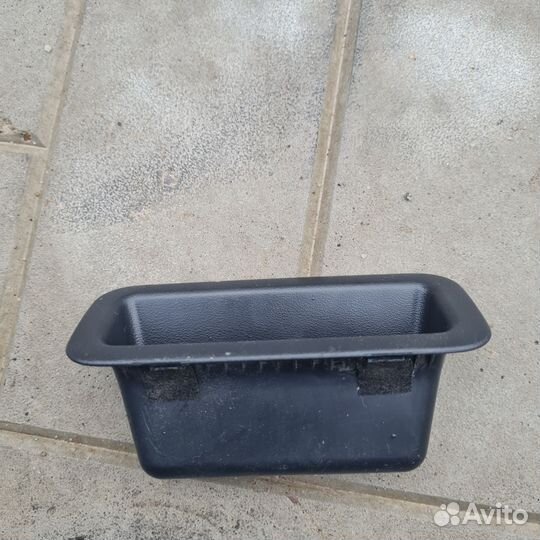 Ручка багажника Nissan Pathfinder R52 90940