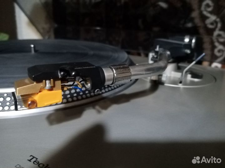 Проигрыватель винила Technics SL 1200