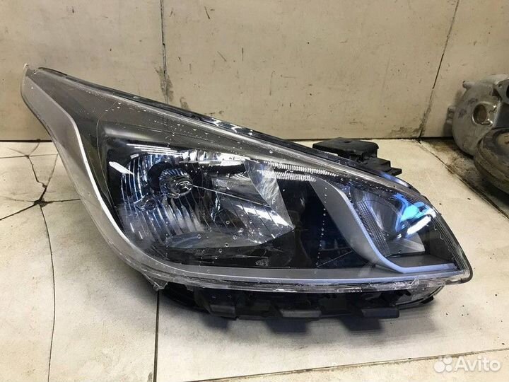 Фара правая Kia Rio