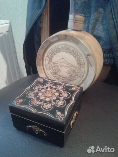 Шкатулка и бочонок для коньяка