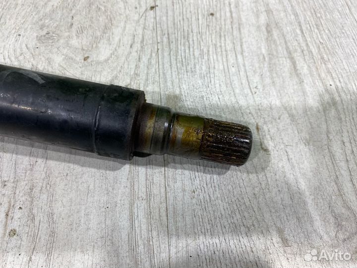 Привод передний правый Volvo C30 MB5244 2.4 B5244S