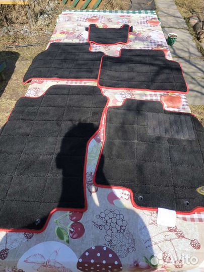 Автомобильные коврики ворсовые