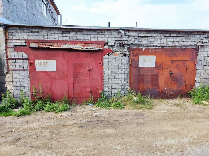 Гараж, > 30 м²