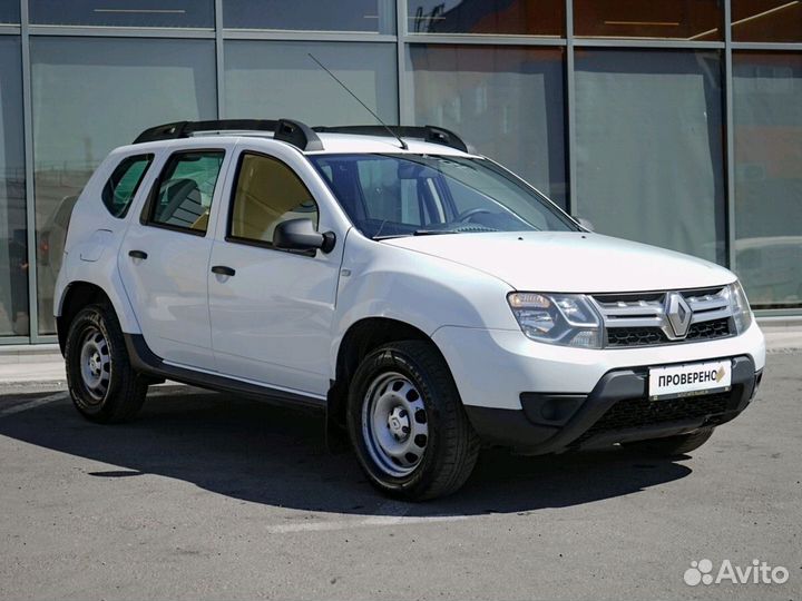 Renault Duster 2.0 AT, 2017, 298 000 км