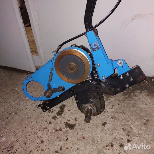 Редуктор от мотоблока бу + 2 комплекта фрез