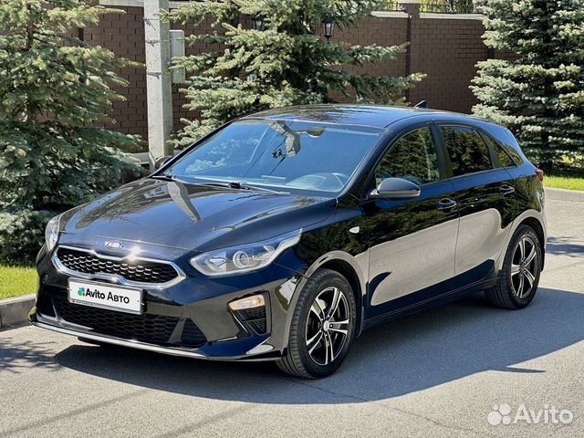 Kia Ceed 1.6 AT, 2020, 99 990 км с пробегом, цена 1720000 руб.