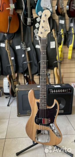 Бас гитара Fender Jazz Bass (Replika)