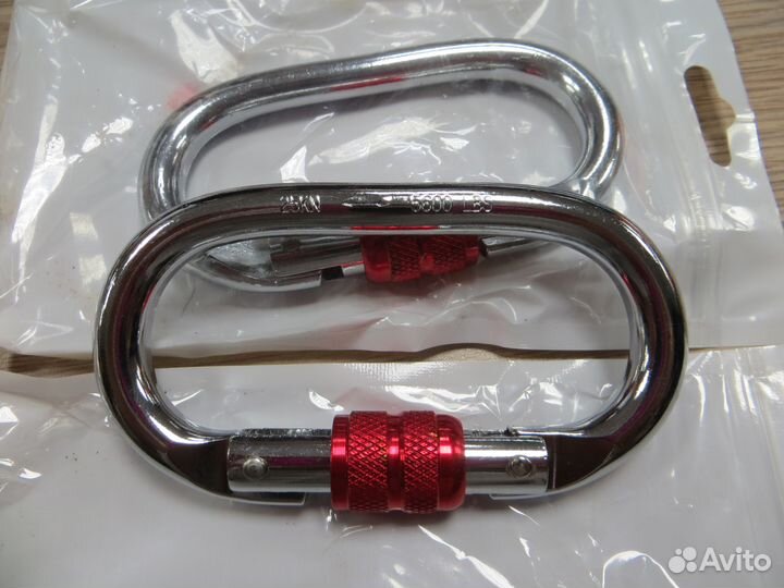 Карабин из стали