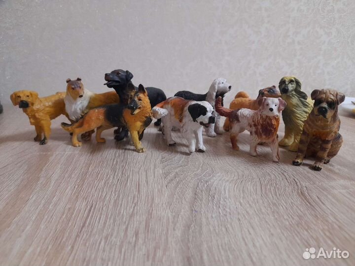 Фигурки собак