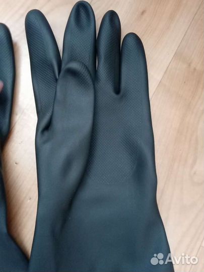 Резиновые перчатки