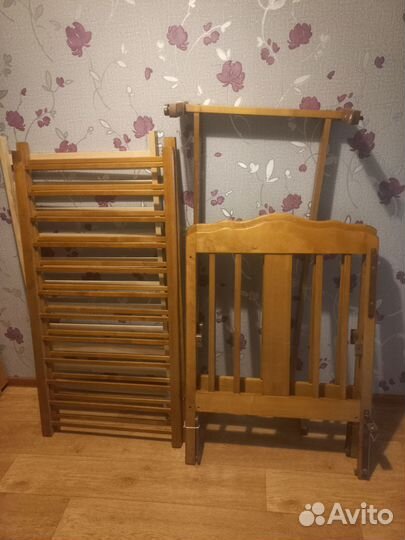 Детская кроватка