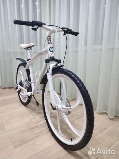 Велосипед BMW