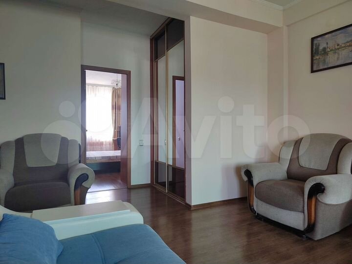 2-к. квартира, 60 м², 8/10 эт.