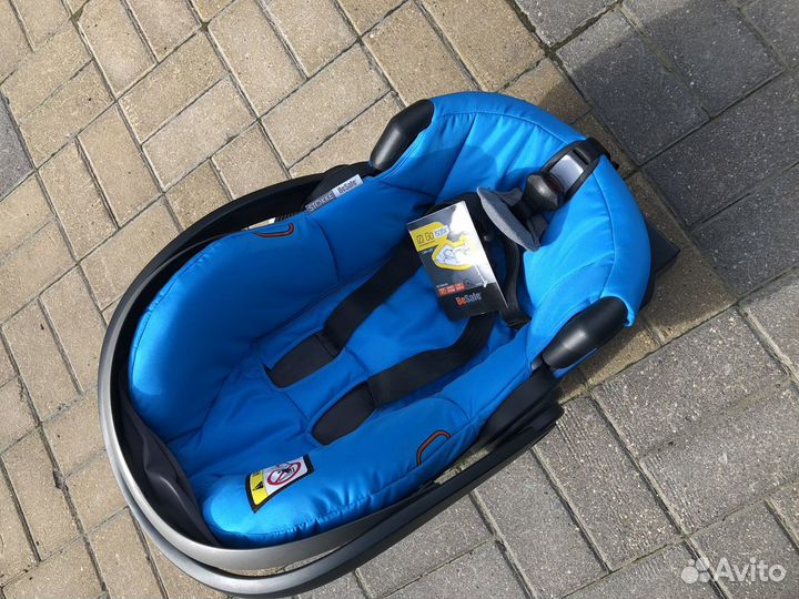 Детское кресло люлька с базой