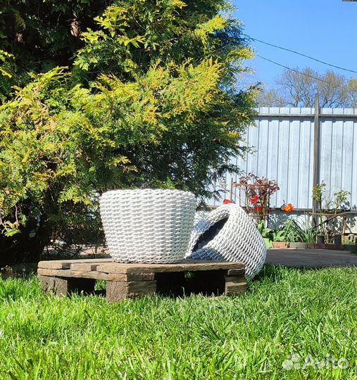 Кашпо и вазоны из экоротанга