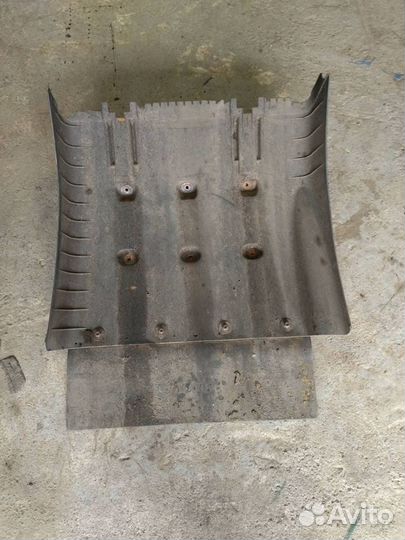 Подкрылок задний левый Scania R 2006 1357600