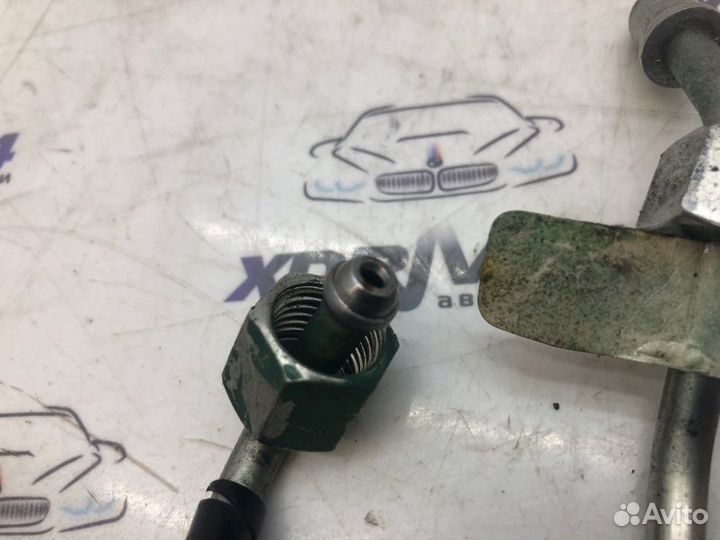 Трубка топливная Land Rover Discovery LR4 D275