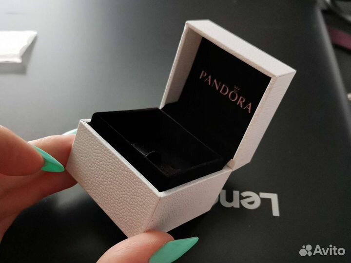 Коробка для украшений Pandora