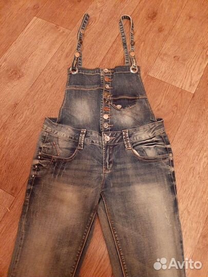 Комбинезон женский