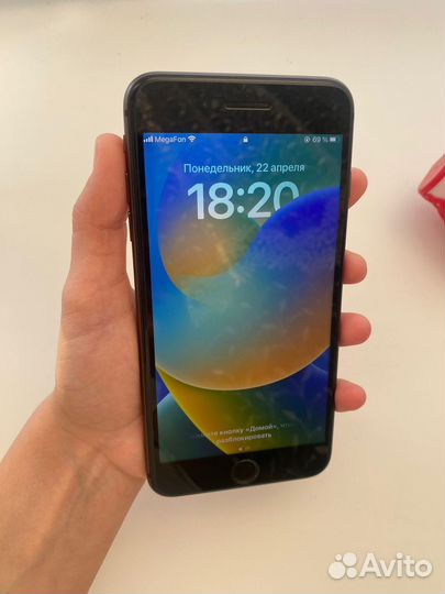 iPhone 8 Plus, 64 ГБ