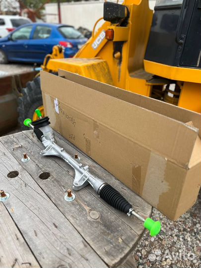 Рулевая рейка новая Nissan Tiida