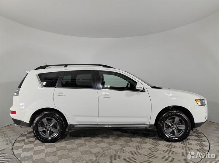 Mitsubishi Outlander 2.2 CVT, 2010, 192 663 км