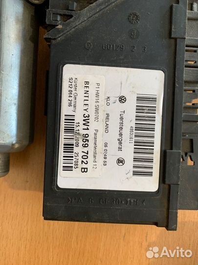 Моторчик стеклоподъемника передний правый Bentley