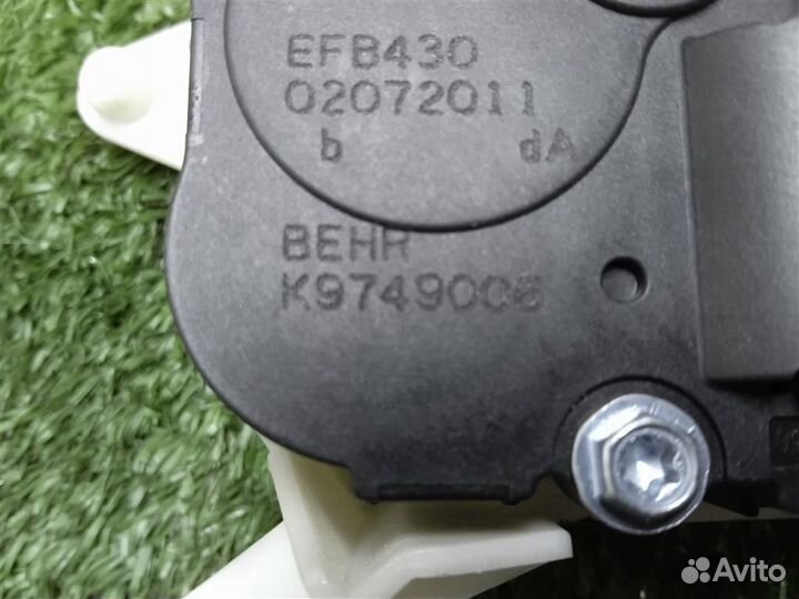 Моторчик заслонки печки Audi A4 (B8) 2007-2015