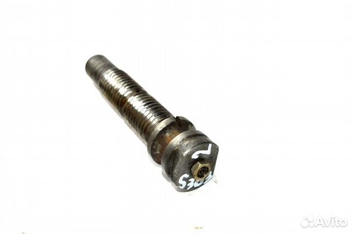 Болт рессорного кронштейна, передний мост scania R