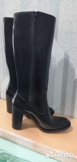 Резиновые сапоги