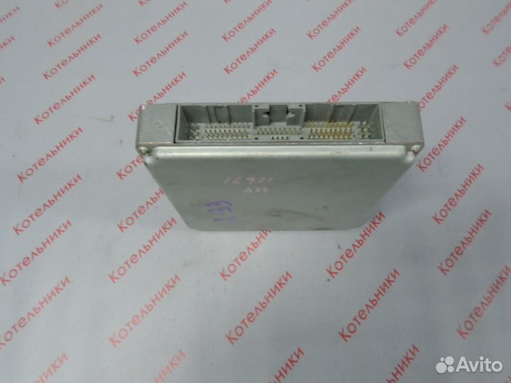 Nissan 23740-2Y102 Блок упарвления двигателем