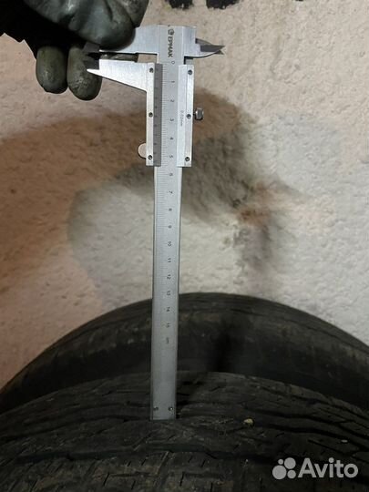 Bridgestone Dueler H/T 687 225/65 R17