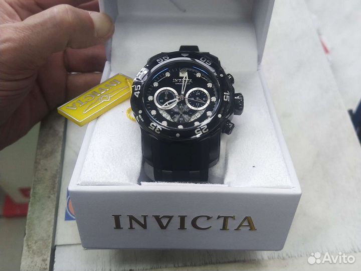 Мужские наручные часы invicta