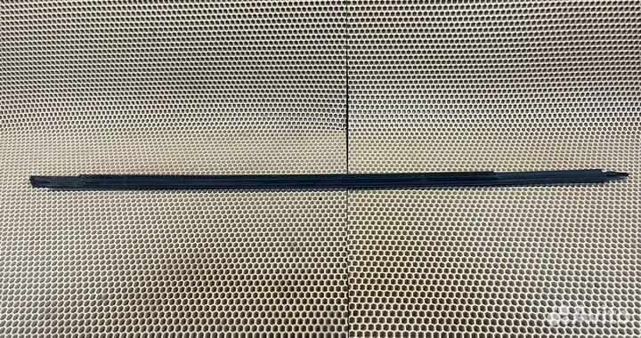 Уплотнитель стекла двери передней skoda