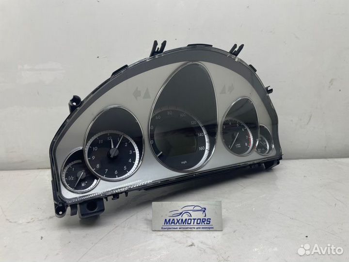 Щиток приборов Mercedes-Benz E W212 5.5 2010