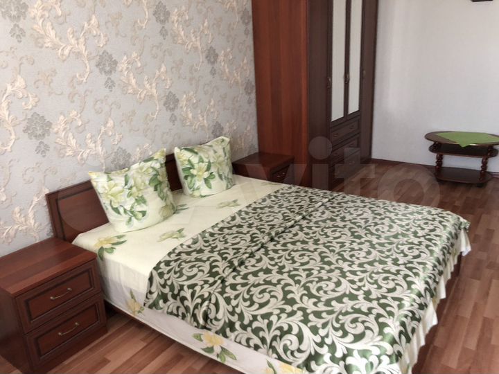 2-к. квартира, 80 м², 5/9 эт.