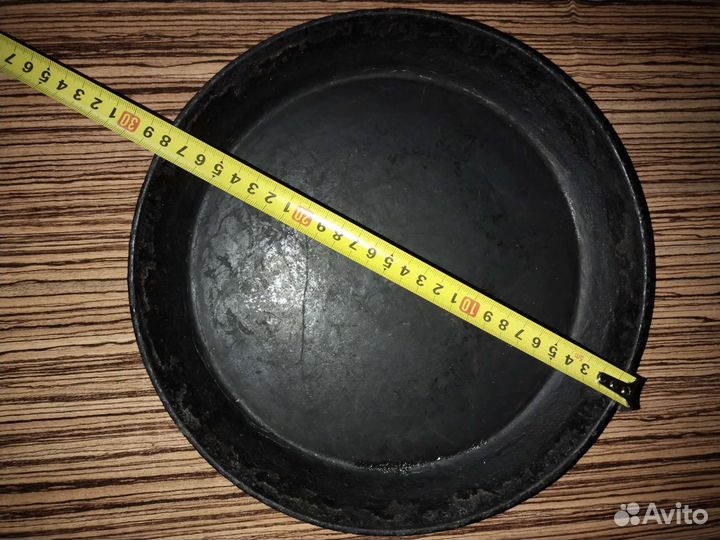 Чугунная сковорода d-28см, 26,5см и 23см