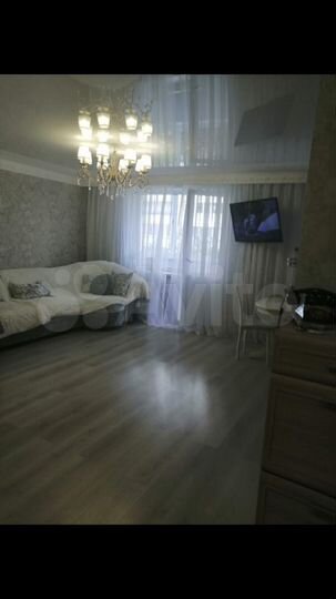 2-к. квартира, 62 м², 2/5 эт.
