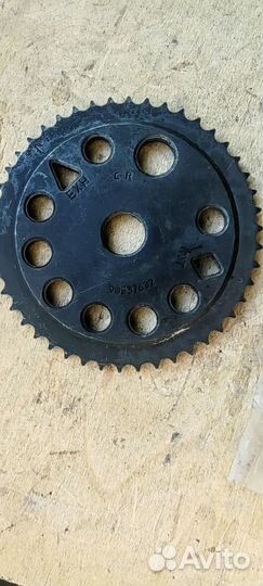 Шестерня распредвала внуск Opel Omega B