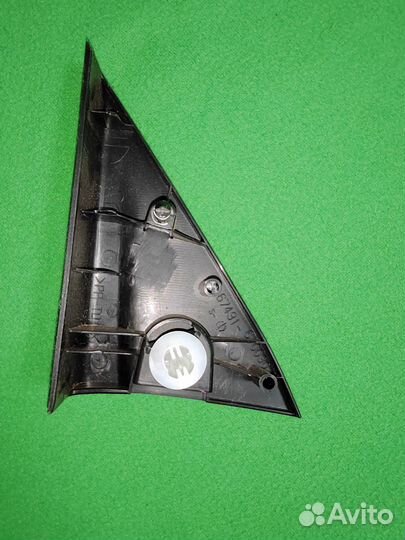 Накладка передней правой двери toyota cruiser 200