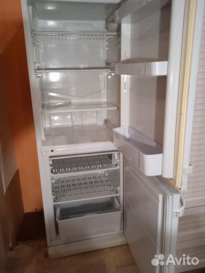 Холодильник бу indesit врабочем состоянии